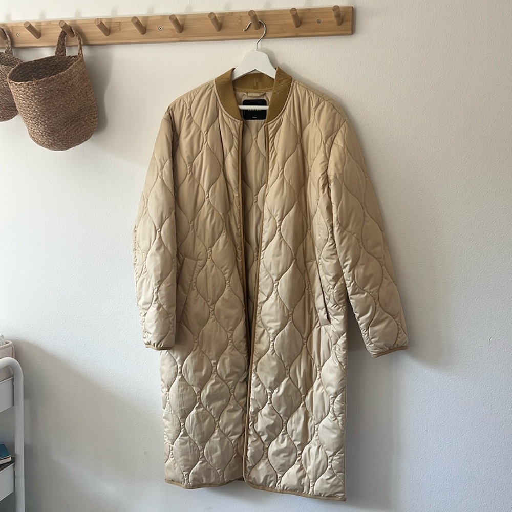 Everlane Long Quilted Liner Jacket